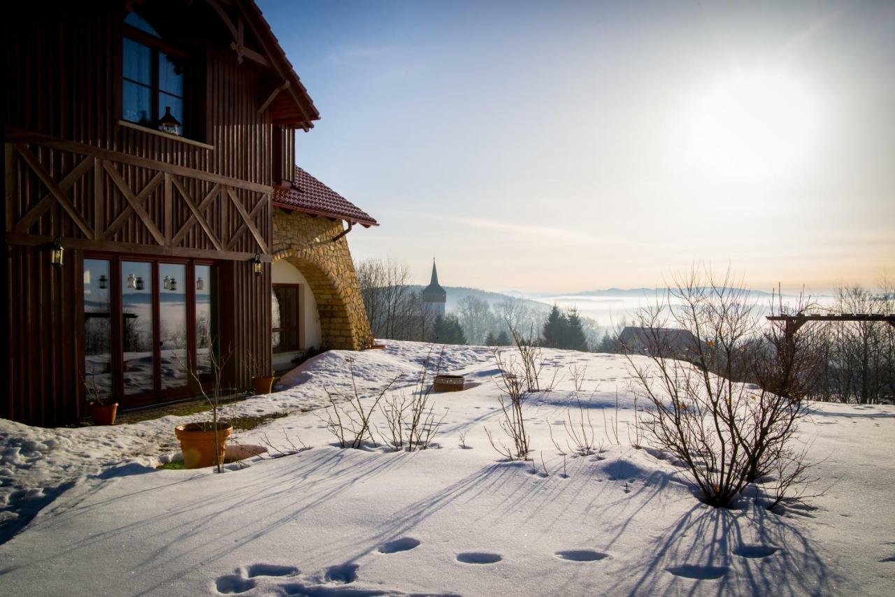 Apartamenty Romanowka Raszow Екстериор снимка