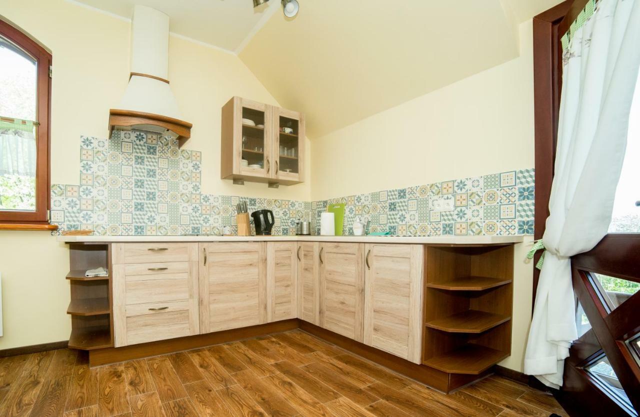 Apartamenty Romanowka Raszow Екстериор снимка